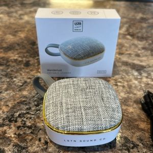 New in box - White Wanderlust Portable Speaker